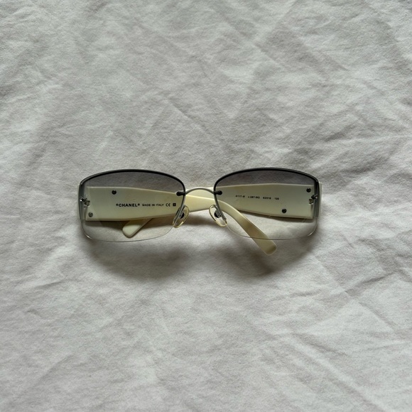 💋Y2K CHANEL RIMLESS SUNGLASSES💋 - Picture 3 of 11